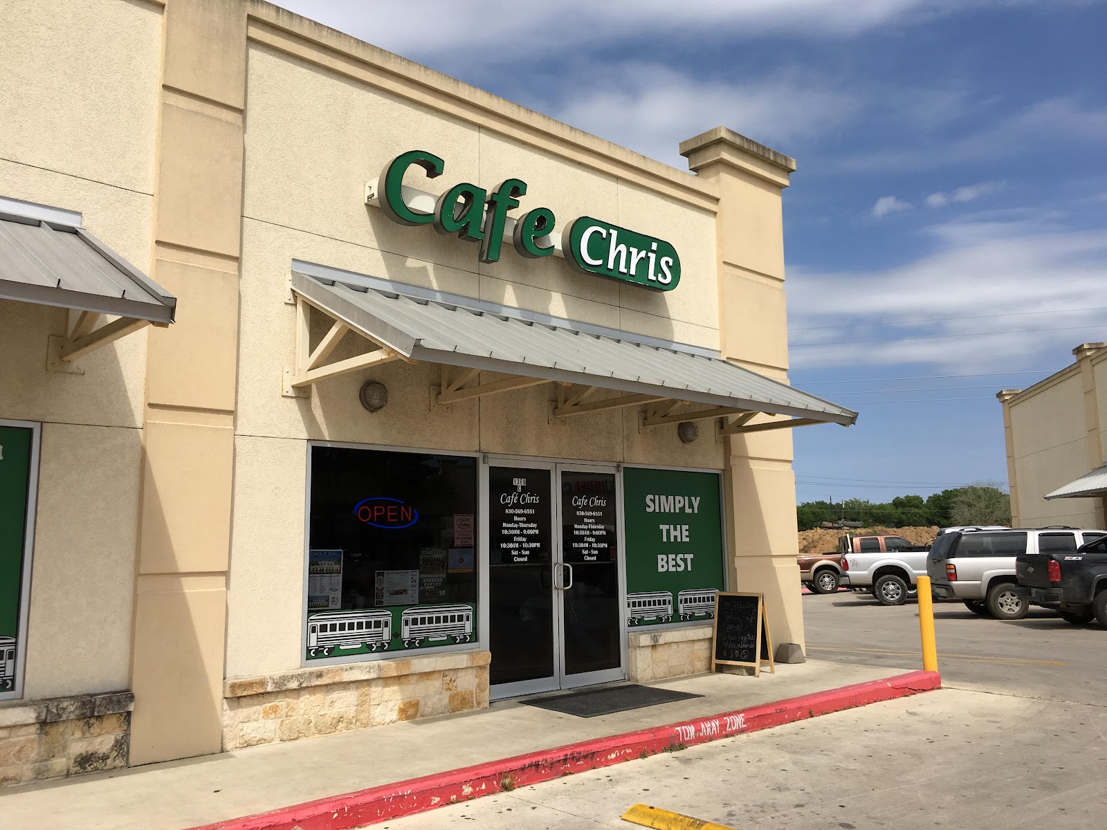 Cafe Chris dining room